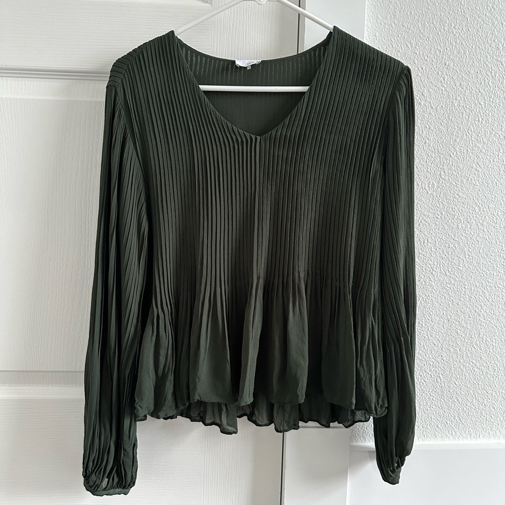 Ecru Style Green Pleated Women's Top